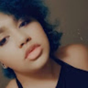 Meet your Posher, Abigail